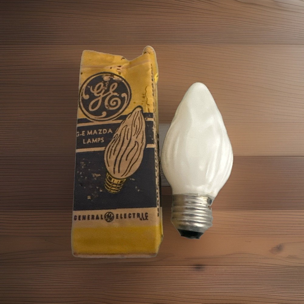 Antique GE MAZDA Gold Flame White Light Bulb 25W 120V Standard Base Tested Read